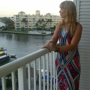 maxi dress with a beautiful flattening pattern